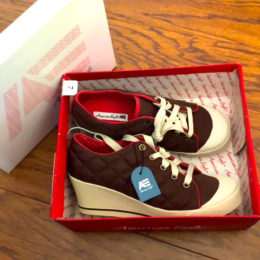 Platform quilted sneakers